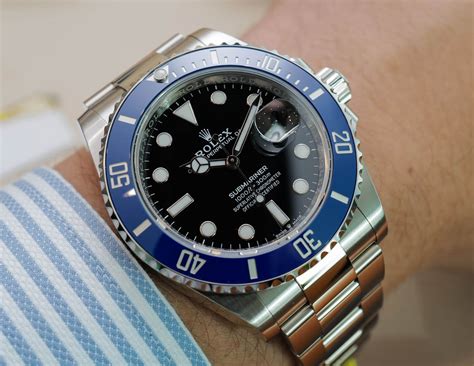 submariner blue bezel.